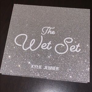 Kylie Cosmetics The Wet Set